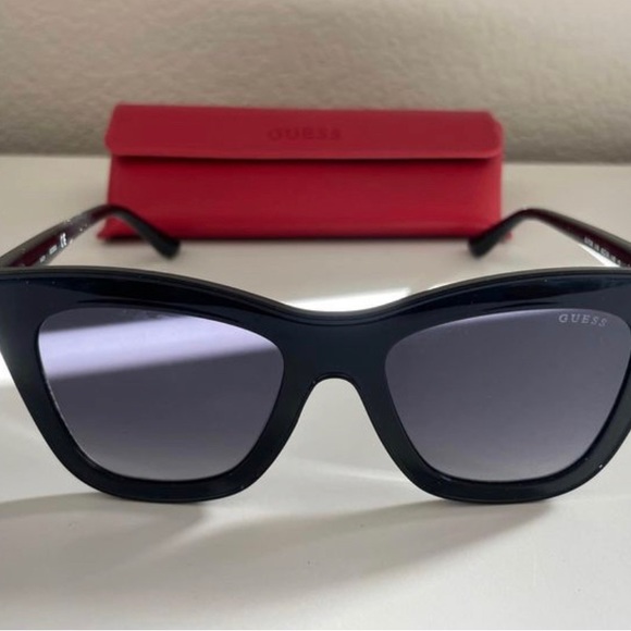 Guess sunglasses black GU7526 - Picture 1 of 5